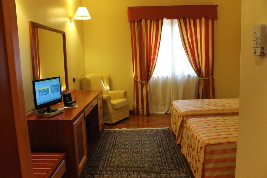 Hotel Grillo Assemini Szoba fotó